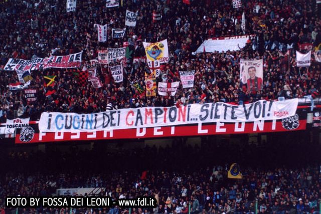 Quante Squadre Sono Migliori del Lecce? : Regalo Divertente Per Tifosi  Leccesi. Il Libro È Vuoto, Perché È L' Us Lecce La Squadra Migliore. Idee  Regalo Originali Compleanno Tifoso Ultras Lecce Calcio (